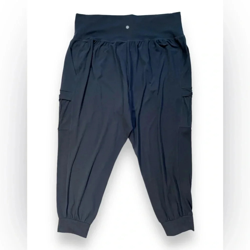 Athleta Salutation Cargo Plus Size Jogger Pants - Picture 7 of 7